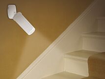 Lampka reflektorek LED z czujnikiem ruchu i zmierzchowym 3xAA Lampka reflektorek LED z czujnikiem ruchu i zmierzchowym 3xAA