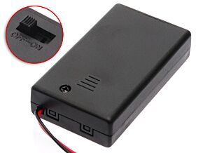 Zamykany pojemnik na 3 baterie R03 z przewodami i wyłącznikiem Zamykany pojemnik na 3 baterie R03 z przewodami i wyłącznikiem