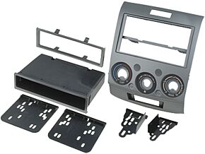 Ramka radiowa 2DIN / 2ISO Ford Ranger, Mazda BT-50 2006-> srebrny Ramka radiowa 2DIN / 2ISO Ford Ranger, Mazda BT-50 2006-> srebrny